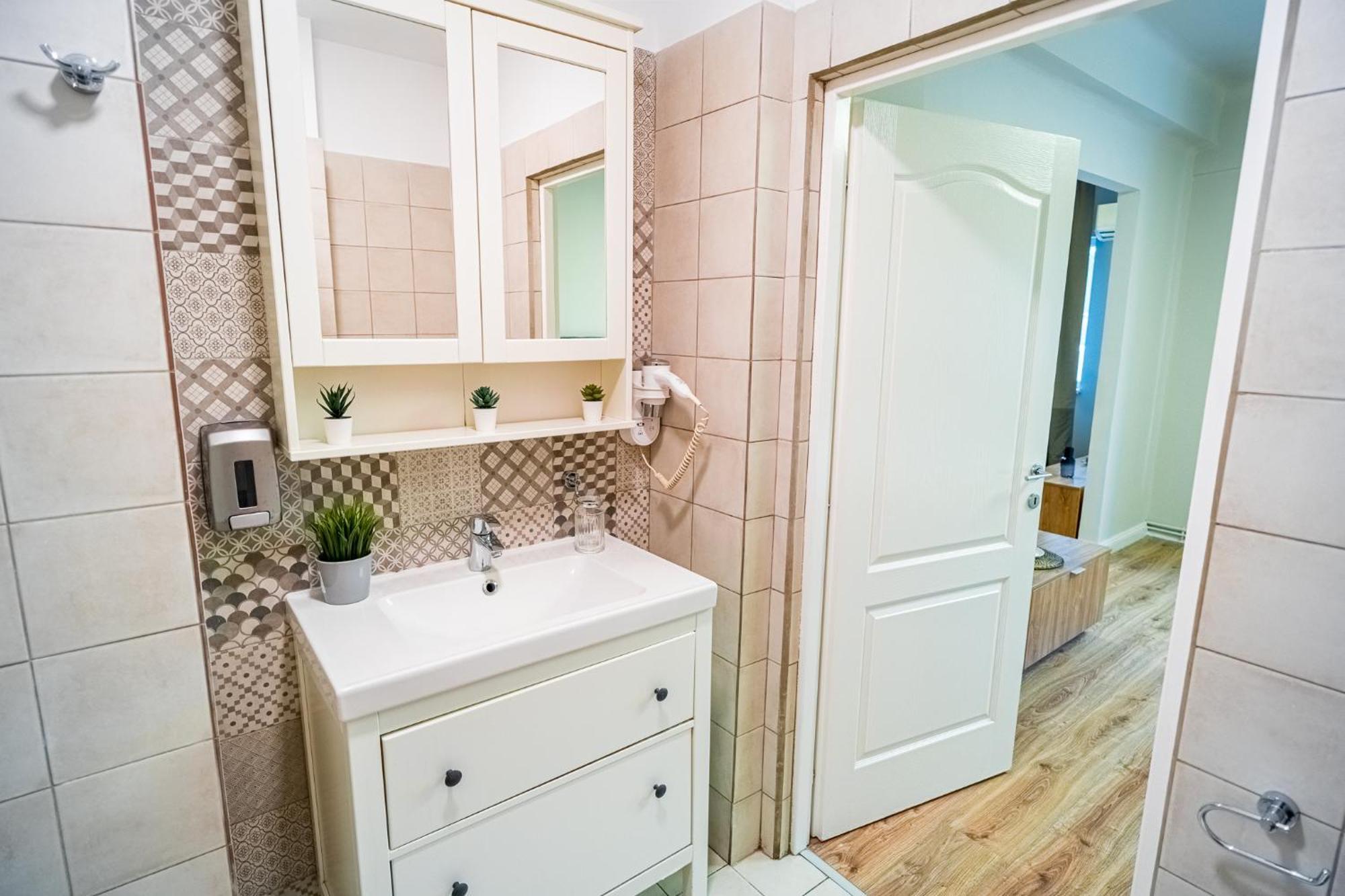 בוקרשט Cozy Apartments Near Calea Victoriei מראה חיצוני תמונה